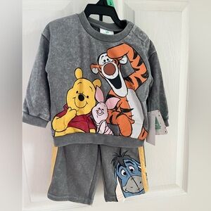 NWT! Baby Pooh and Friends 2 Piece Set Size 6-9 Months
